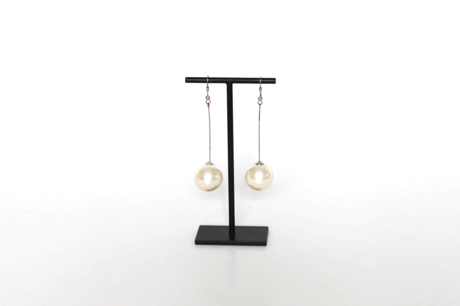 Long earring hanging display stand welded and black colored - jewellery accessories holder