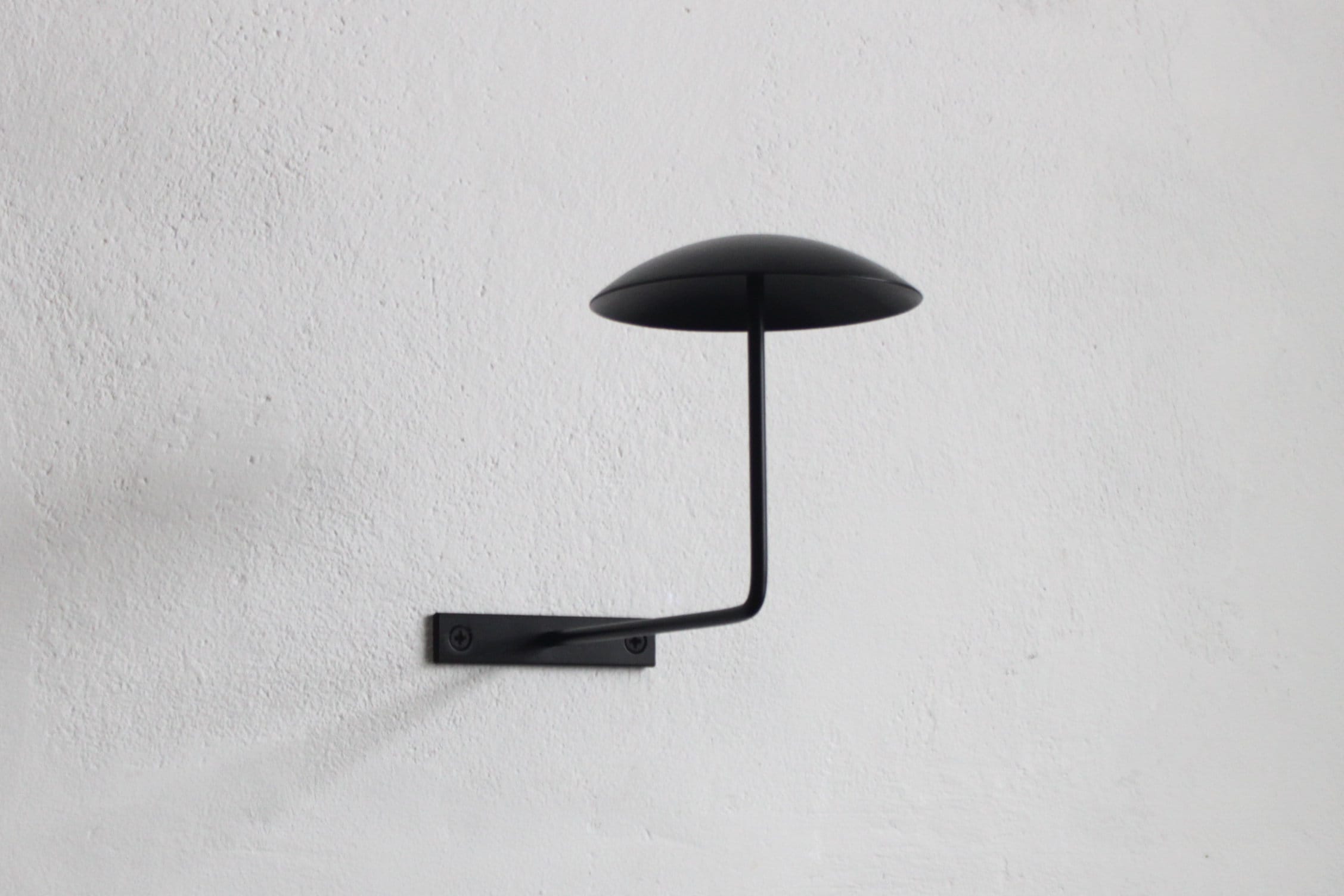 Wall Mount Hat Display Rack: Metal Helmet Holder