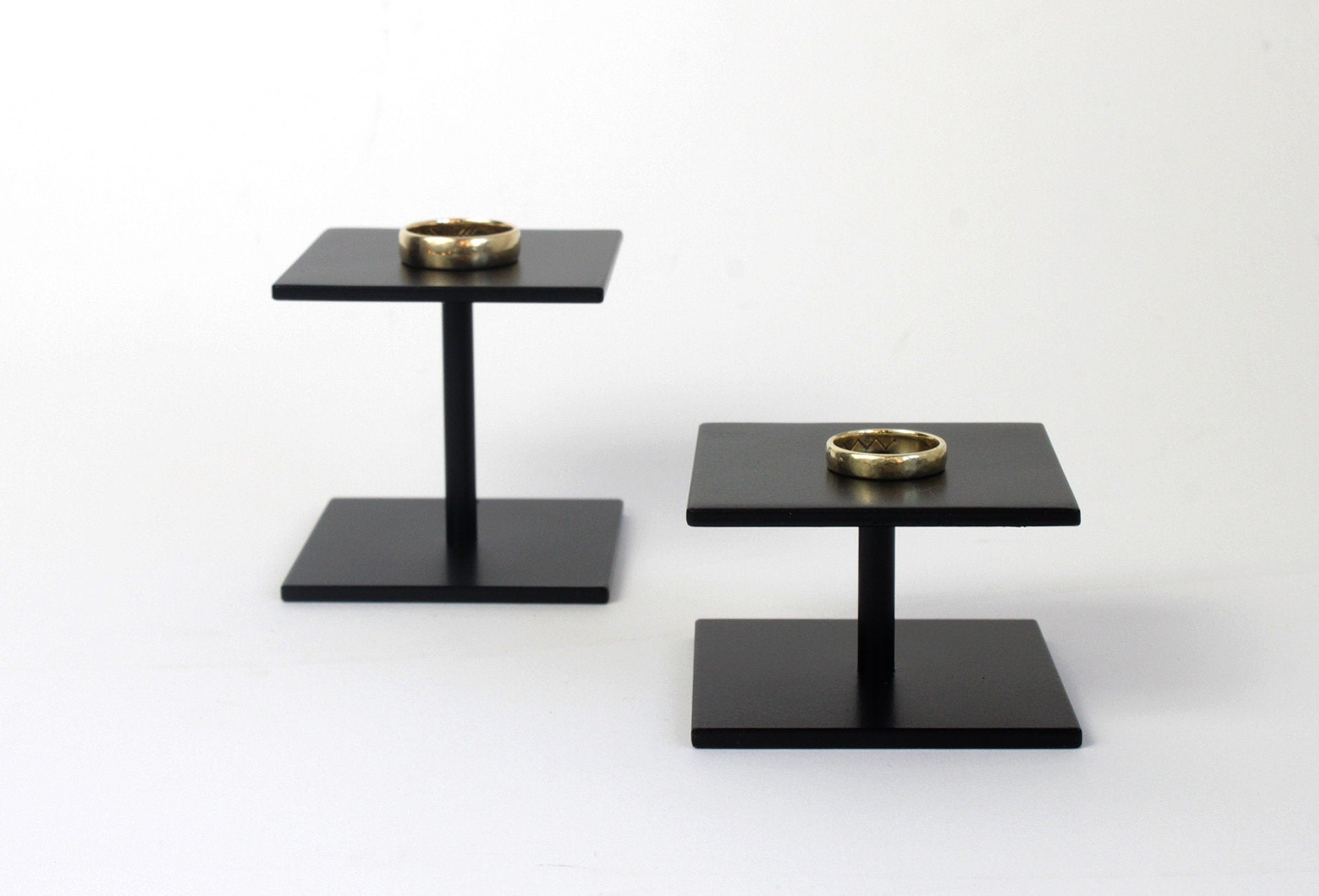 Steel Jewelry Display Stand Set: Modern Exhibition Stands