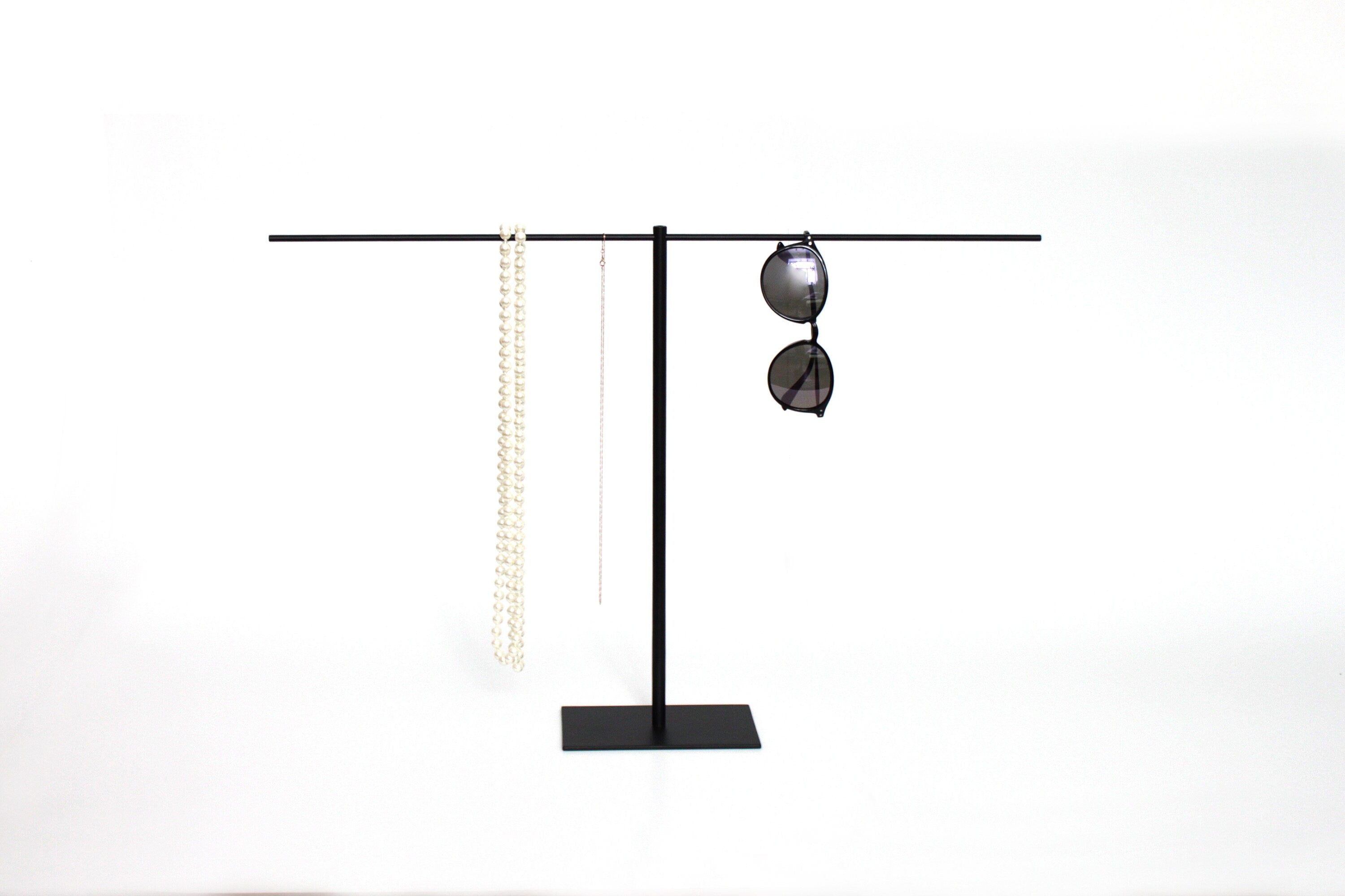 Black Steel Jewelry Stand: Necklace & Accessory Display