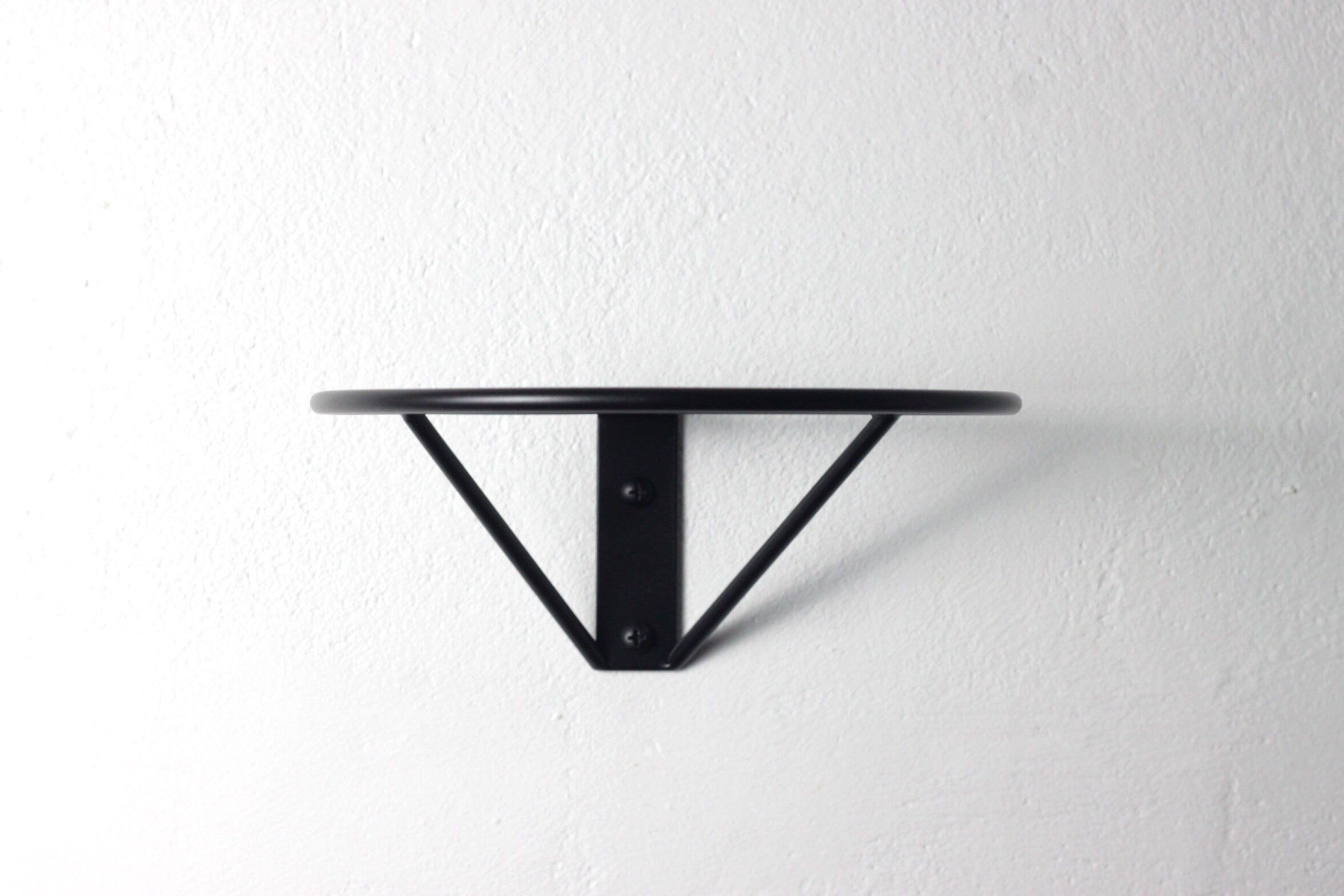 Medicine Ball Holder: Heavy Weight Ball Wall Display