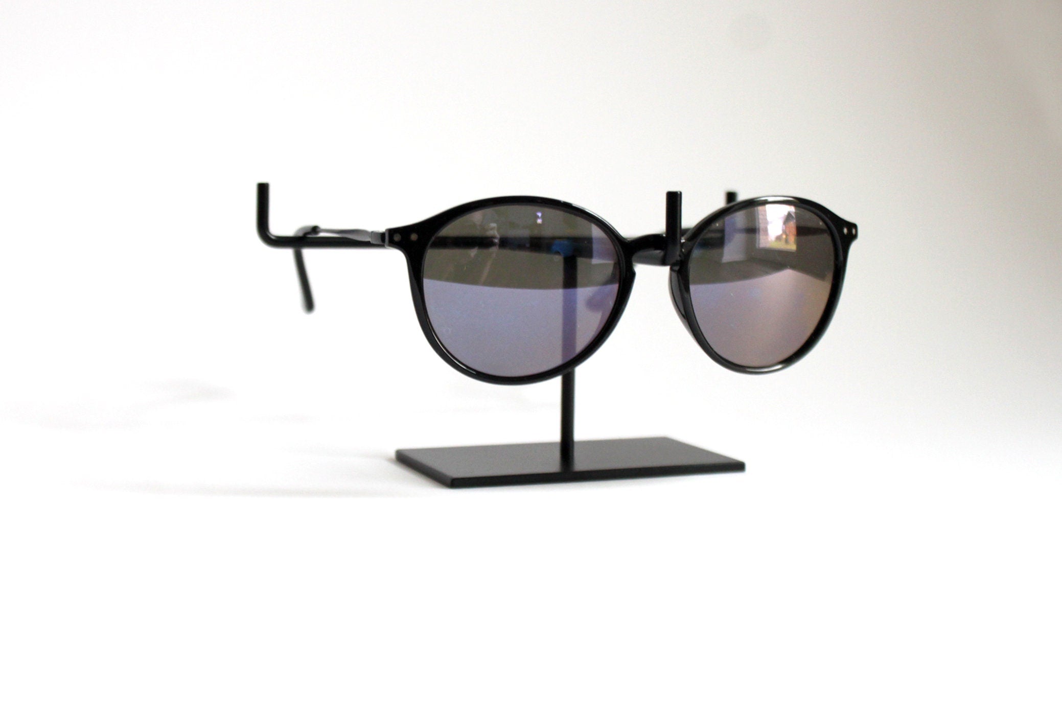 Steel Eyeglasses Stand: Sunglasses Display
