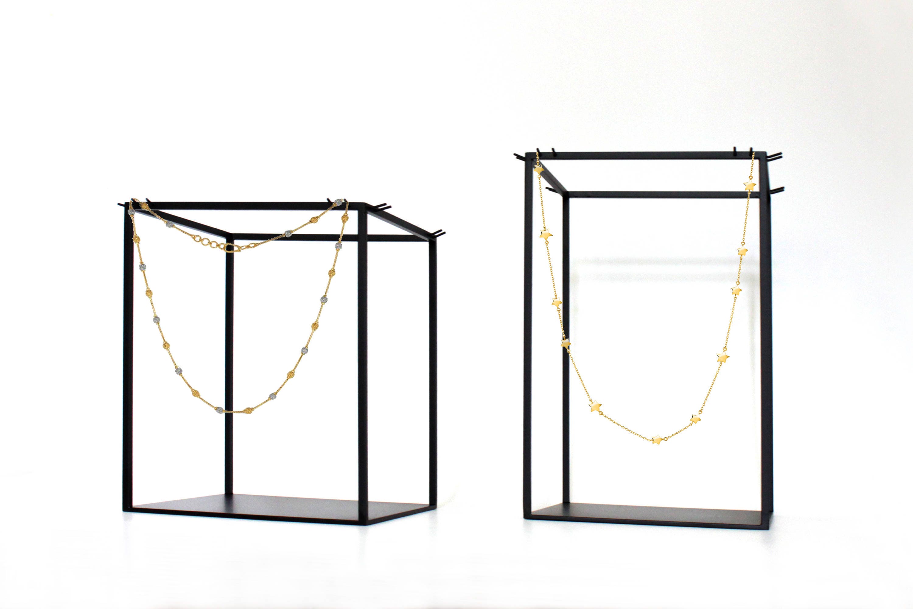 Metal Cube Jewelry Display: Necklace Stand