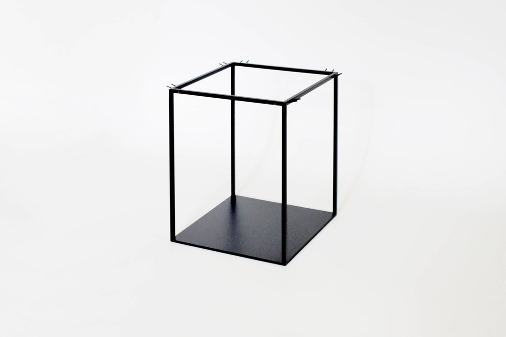 Metal Cube Jewelry Display: Necklace Stand