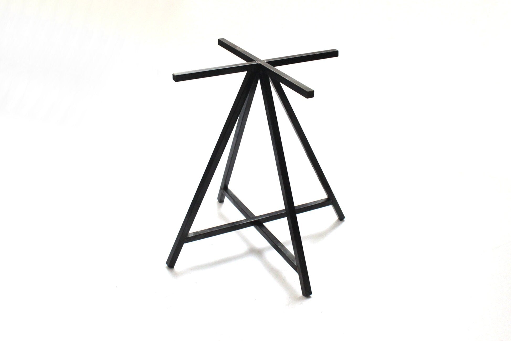 Metal Campfire Fire Pit Stand: Cookware Tripod Grate