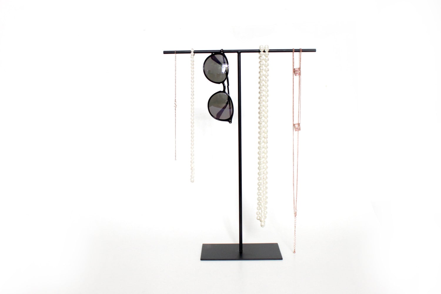Black Steel Jewelry Stand: Necklace Display Holder