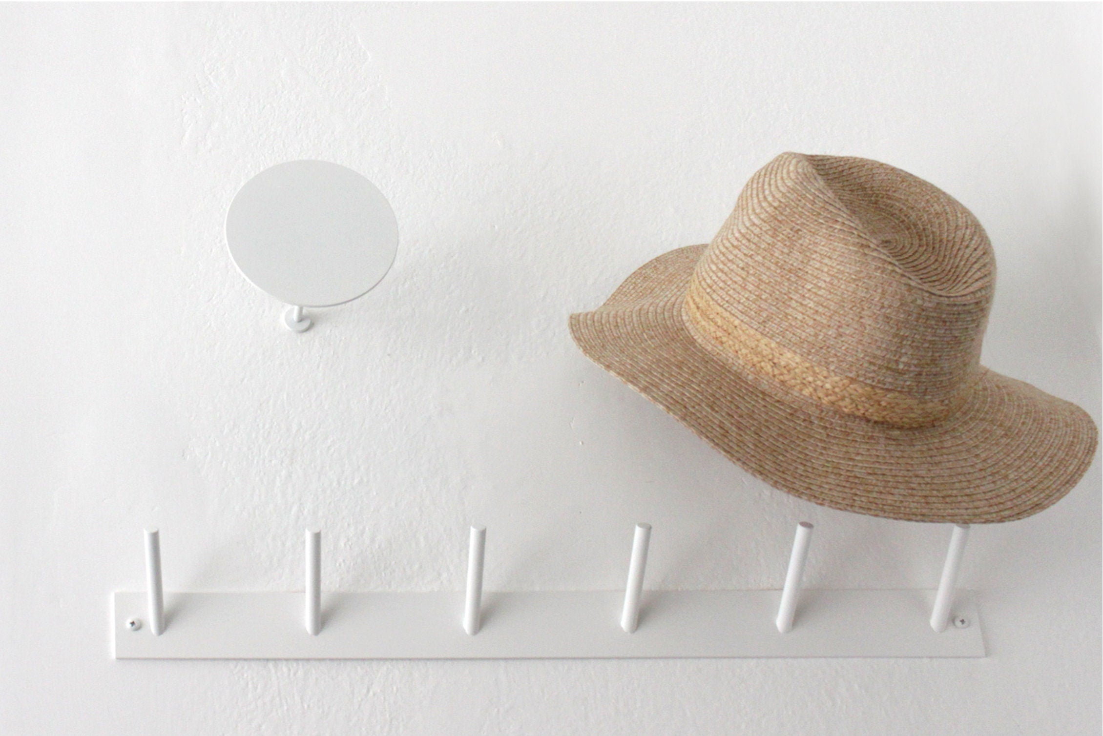 Wall Mount Hat Display: Metal Cap Holder Rack