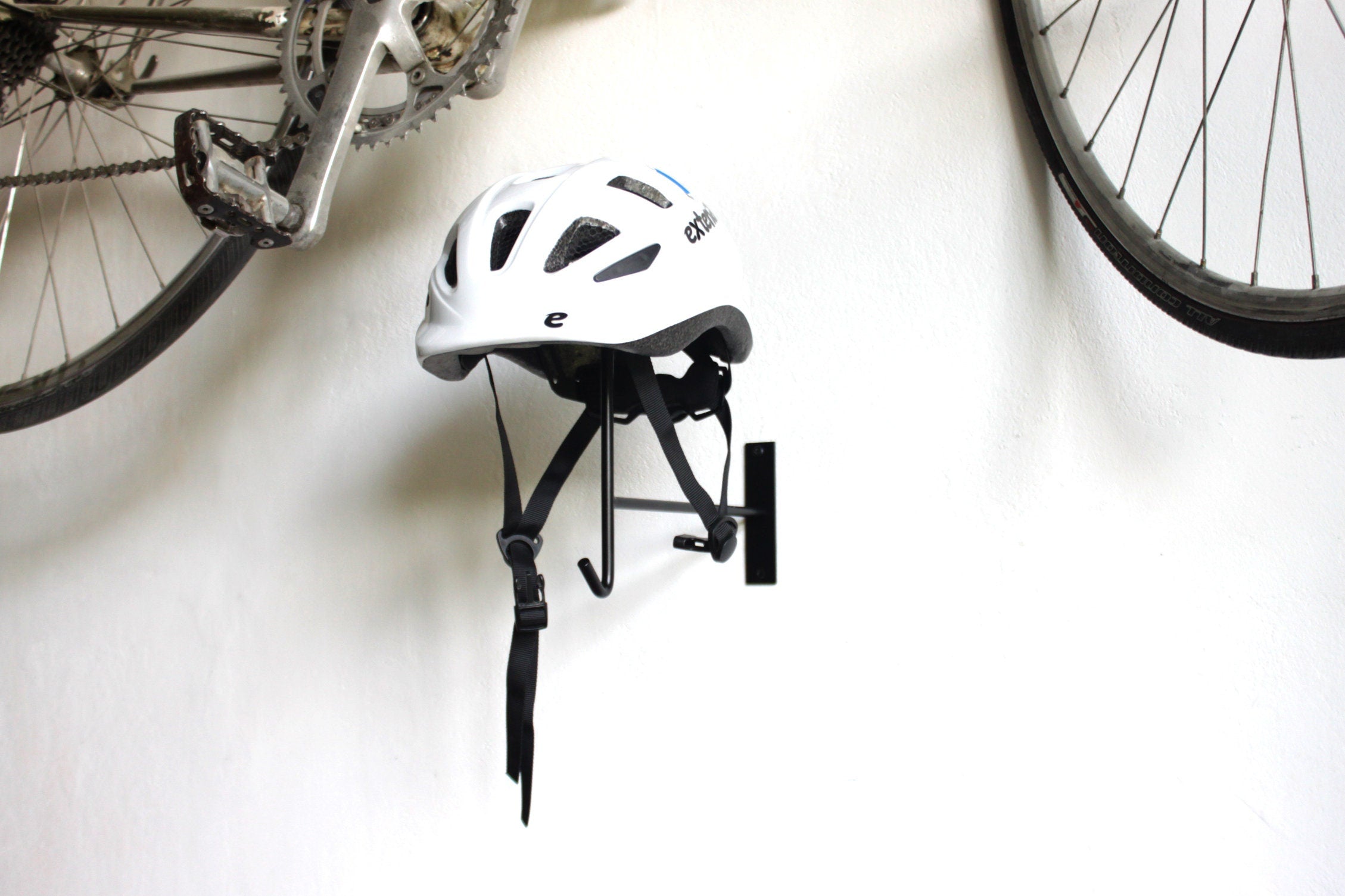 Wall Mounted Hat and Helmet Rack: Multi-Function Display