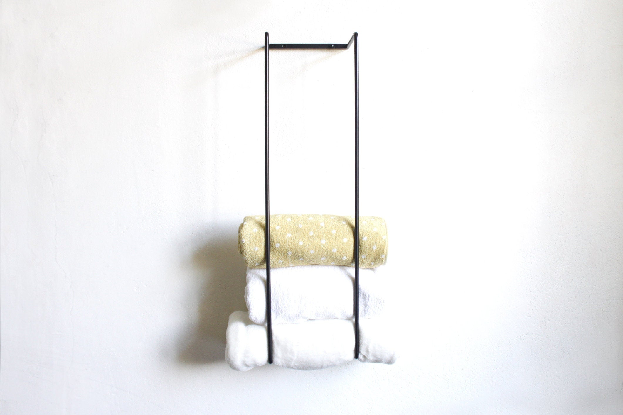 Wall Mount Towel Holder: Solid Steel Bathroom Organizer