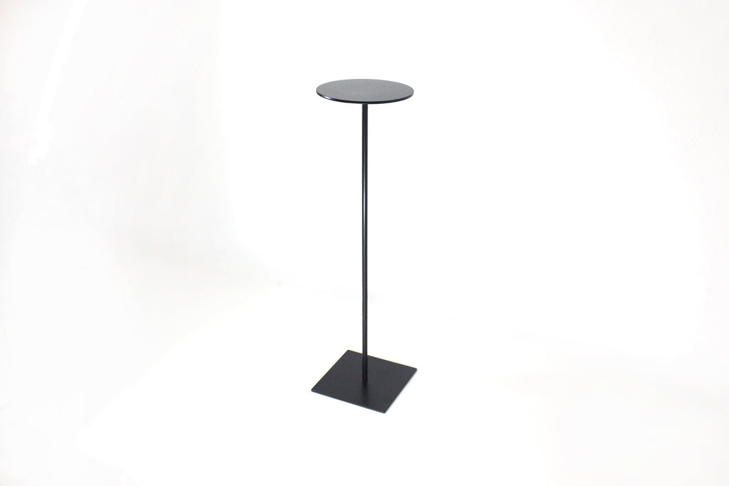 Metal Hat Display Stand: Iron Mask Rack