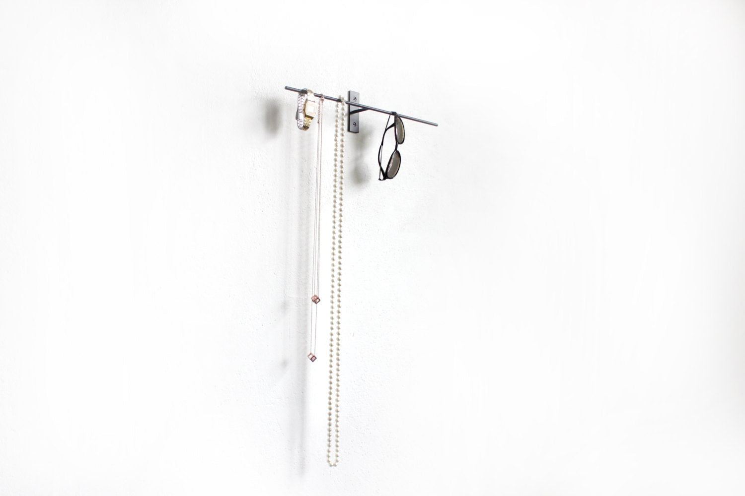 Wall jewellery organiser - welded and black colored - jewellery accessories holder