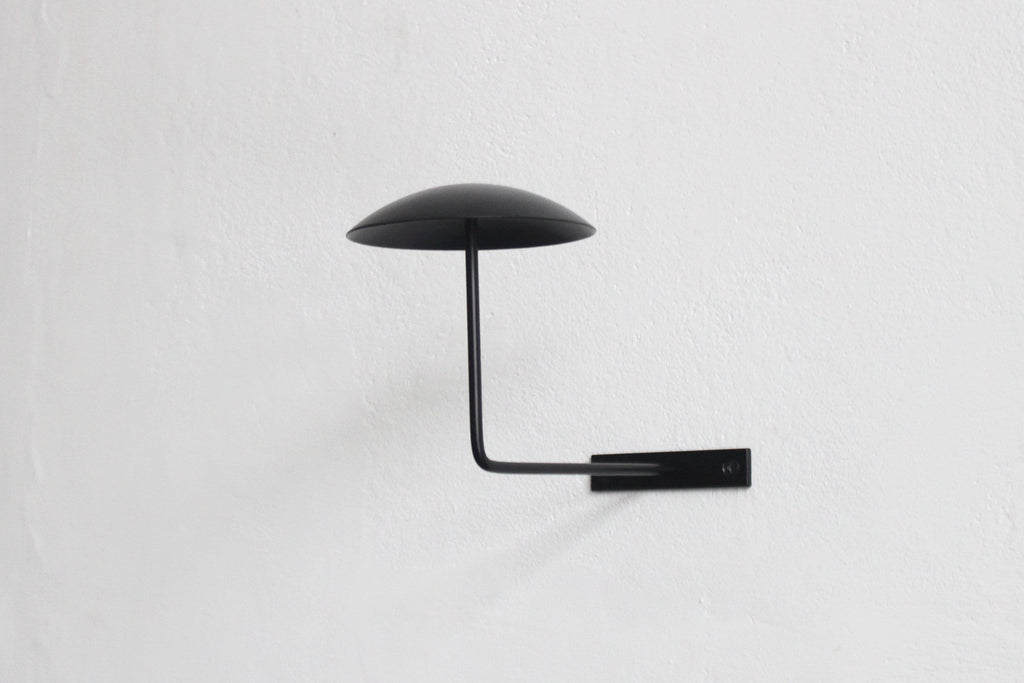 Wall Mount Hat Display Rack: Metal Helmet Holder