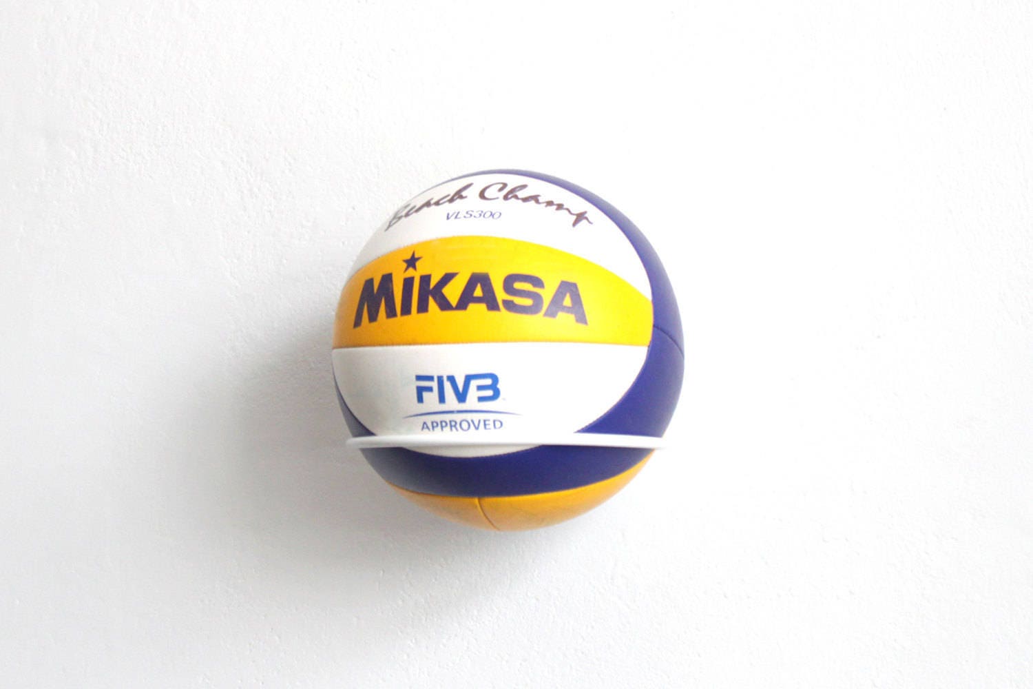 Wall Mount Metal Ball Holder: Sports Ball Display Rack