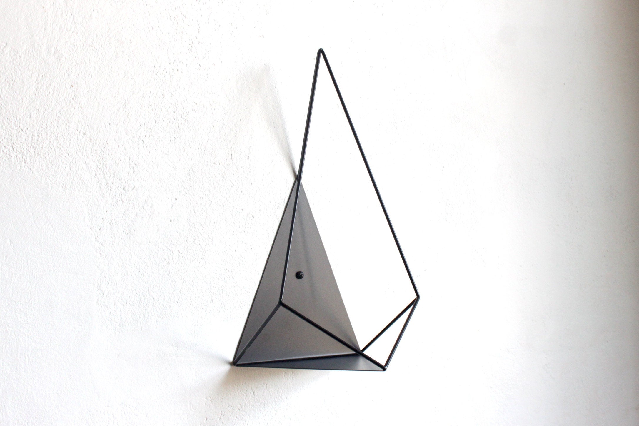 Geometric wall planter - Plant holder ''Ruby'' from ''GEM collection''